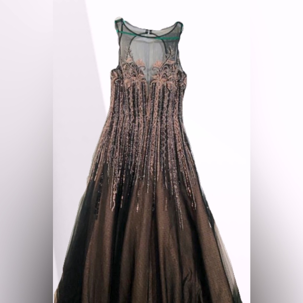 Black puffy prom dress